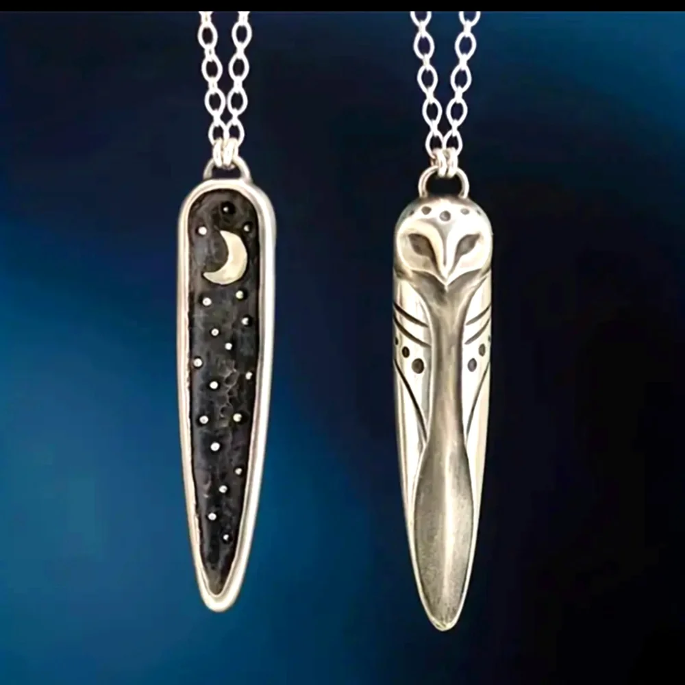 BEST SELLER #2 Silvery beautiful Owl ๐ necklace - Picture 1 of 5